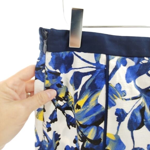 Striking floral pencil skirt size 10 - Picture 5 of 7